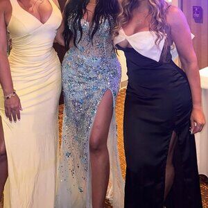 Gorgeous Jovani Mermaid Beaded Sequin Prom Dress Gown- Shades of Blue and Teal